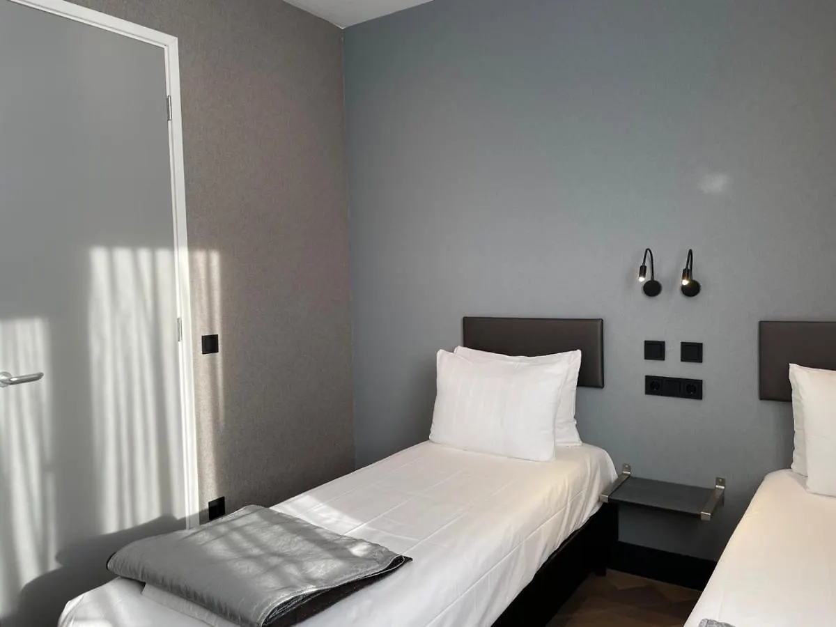 H3 Hotel Rotterdam City Center 2*,