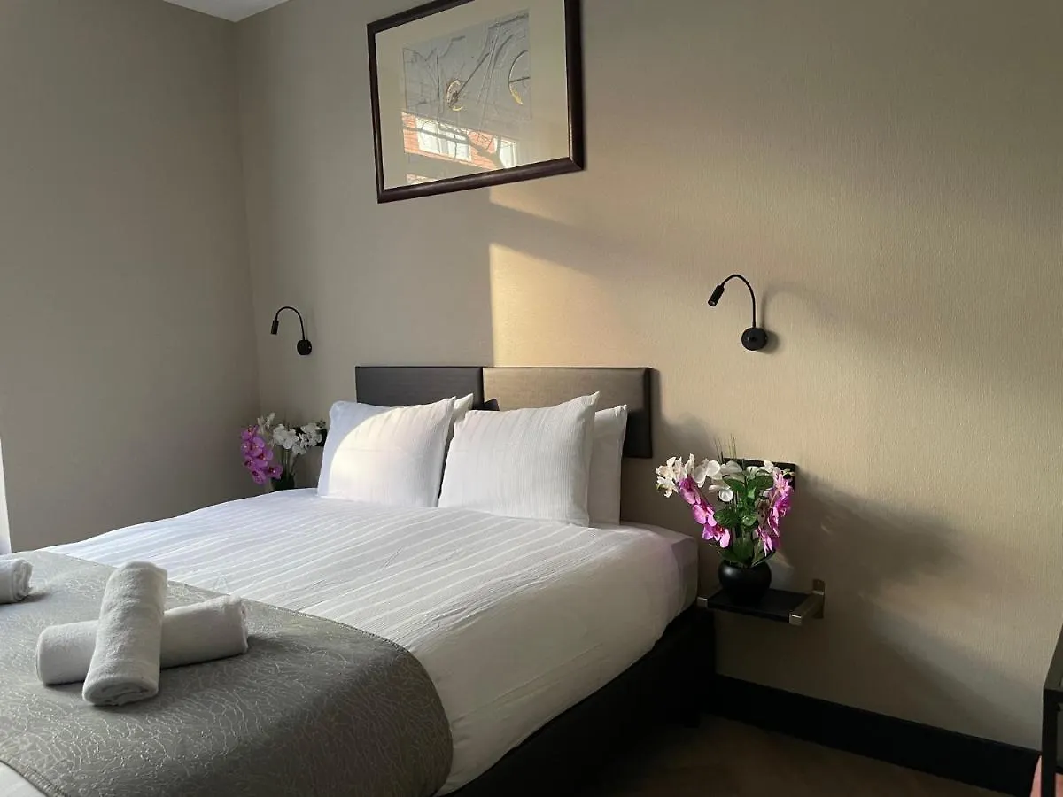 H3 Hotel Rotterdam City Center 2*,